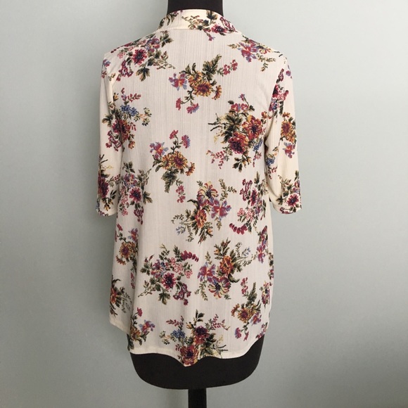 H.I.P. Mock Neck Top - Picture 3 of 4